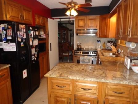 304 Briarwood Cir NW - Photo 2 of 17