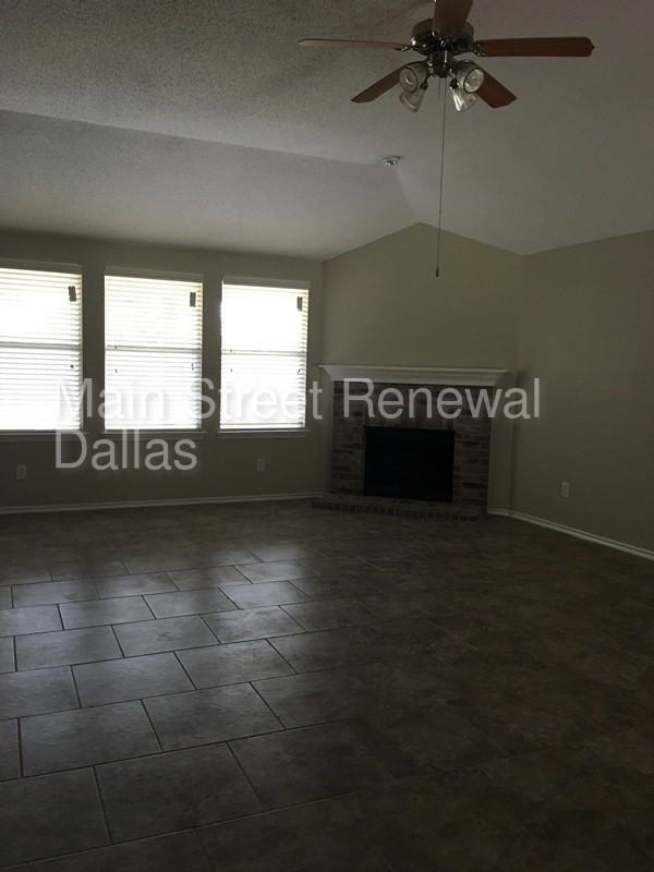 110 Greenfield Trail - Photo 3 of 25