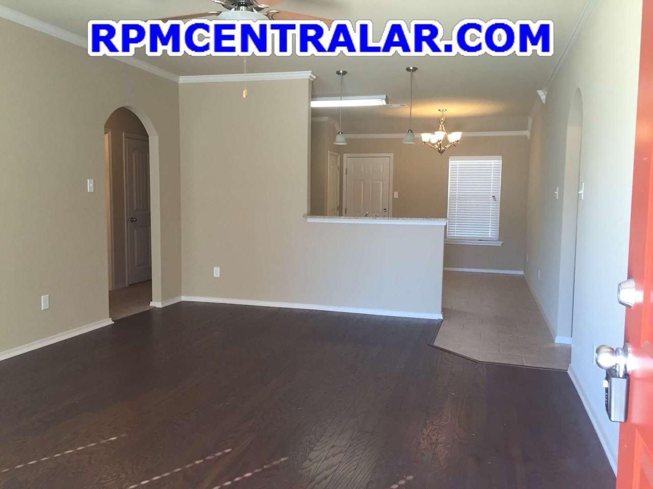 156 Cabot Ln - Photo 2 of 10