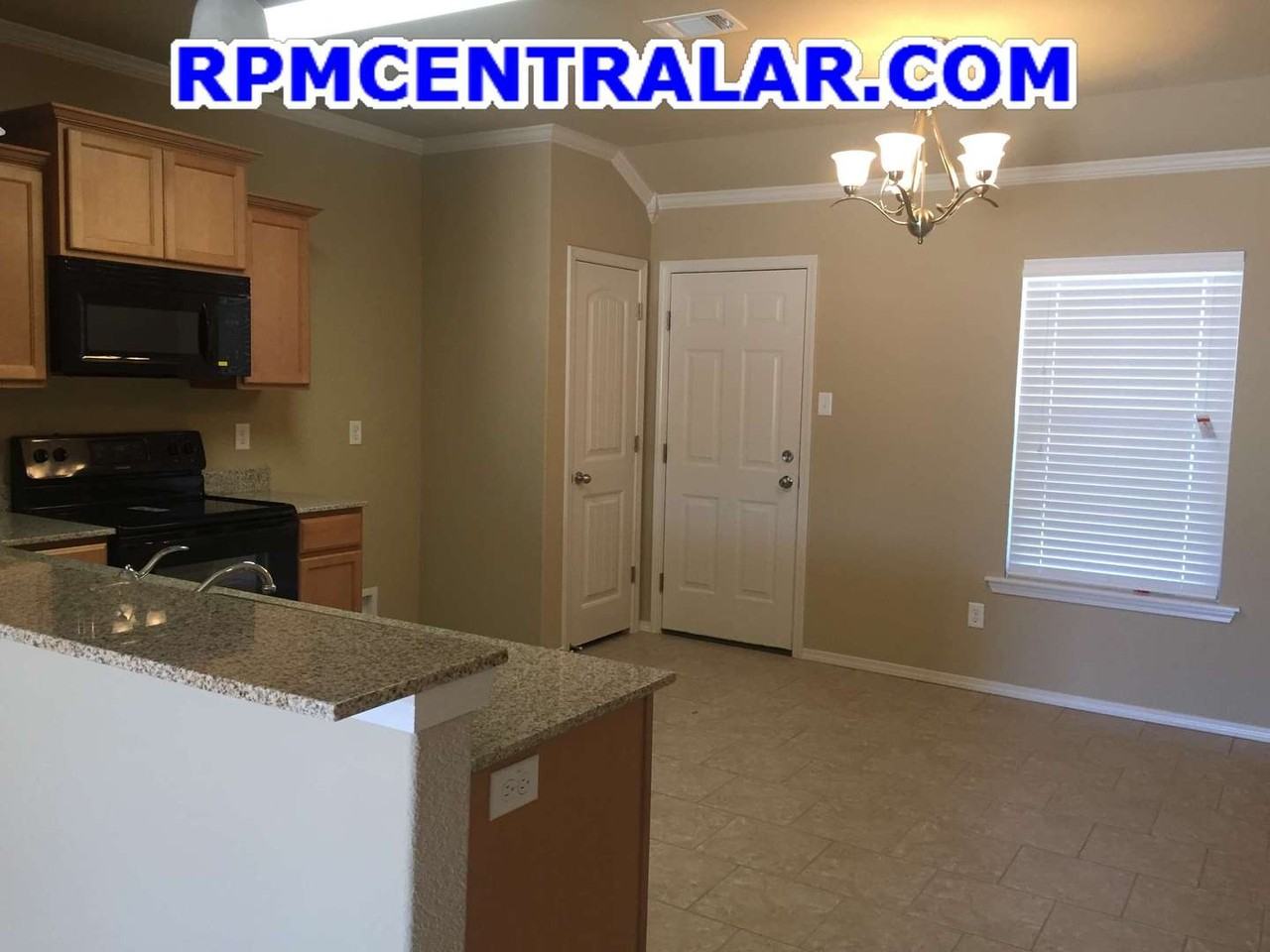 156 Cabot Ln - Photo 3 of 10