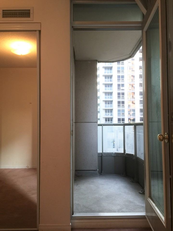 750 Bay Street - Photo 2 of 7