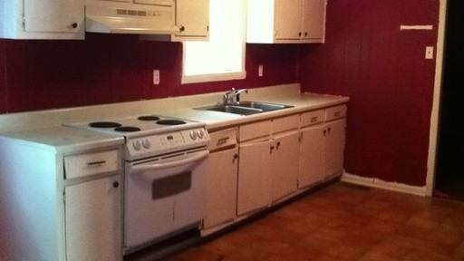 114 S High St - Photo 2 of 4