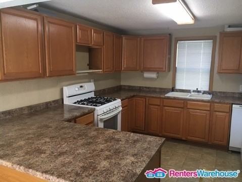 207 6th Ave N - Photo 3 of 13