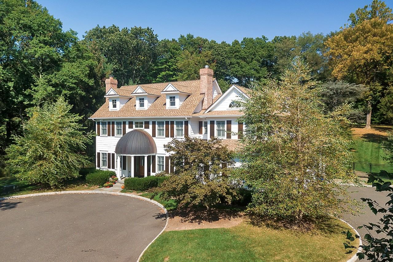 111 E Allendale Rd - Photo 3 of 45