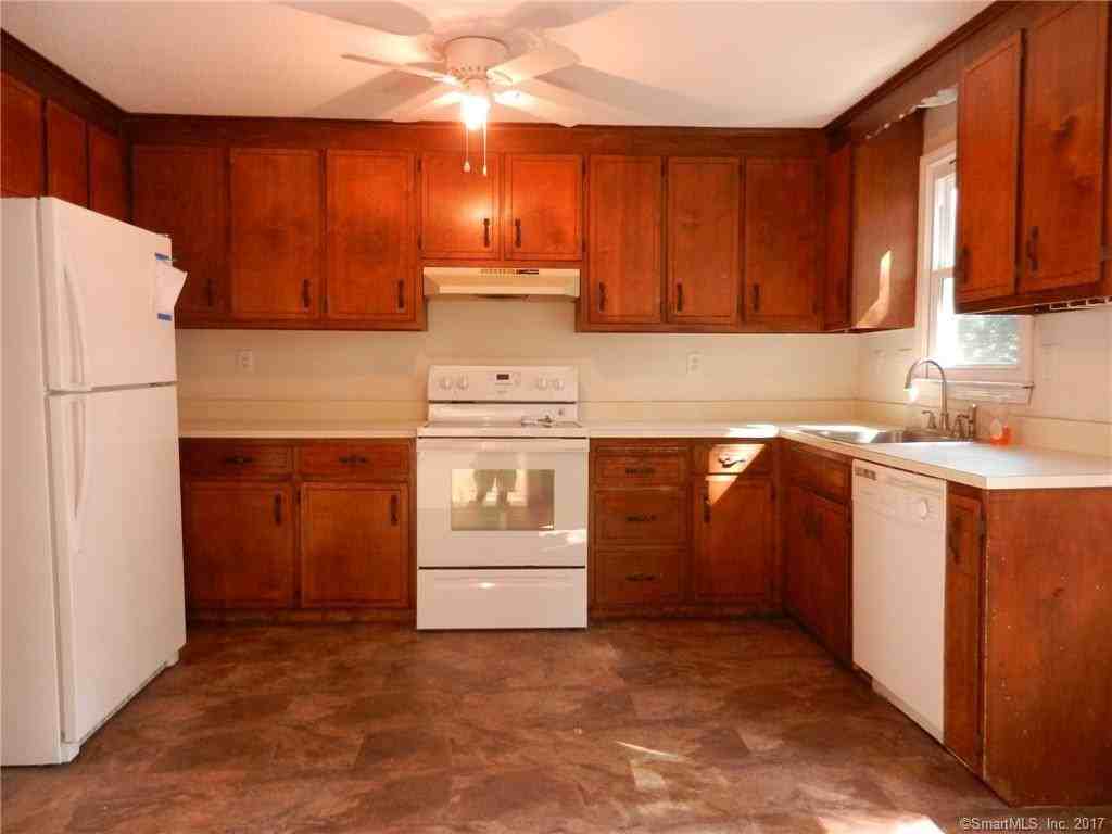 11 Sunnybrook Dr - Photo 3 of 20