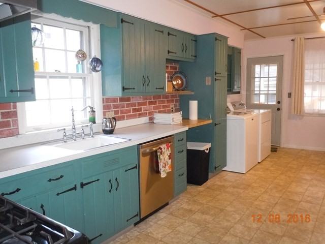 27 Queen St - Photo 3 of 21