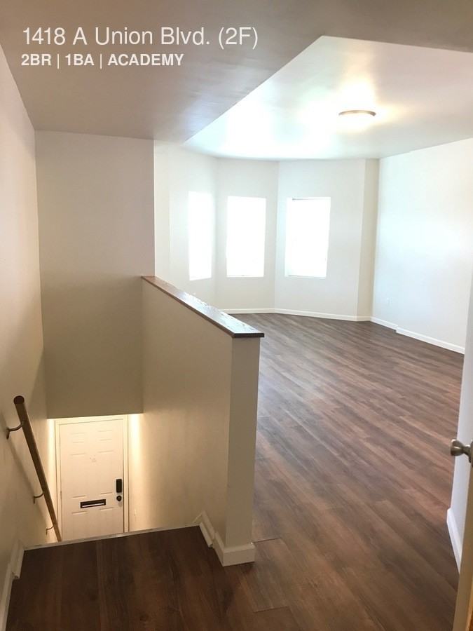 1418 Union Blvd - Photo 3 of 17