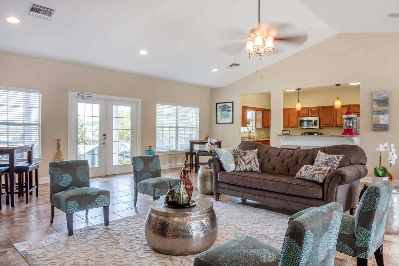 Landmark at Lancaster Place Apartment Homes - Photo 3 of 29