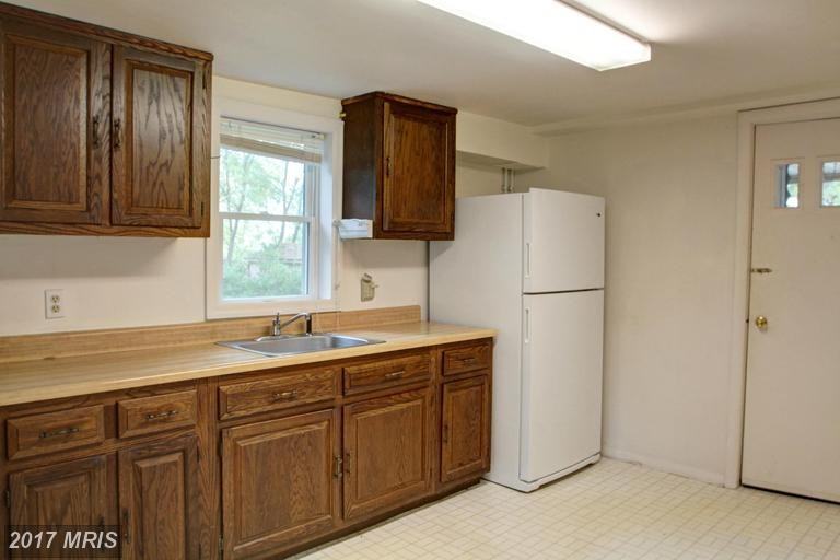 150 Westminster Pike - Photo 2 of 13