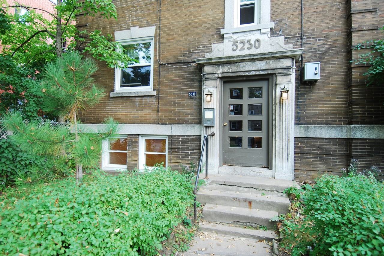 5230 Chemin de la CôteSainteCatherine 01, Montréal, QC H3W 1M8 1