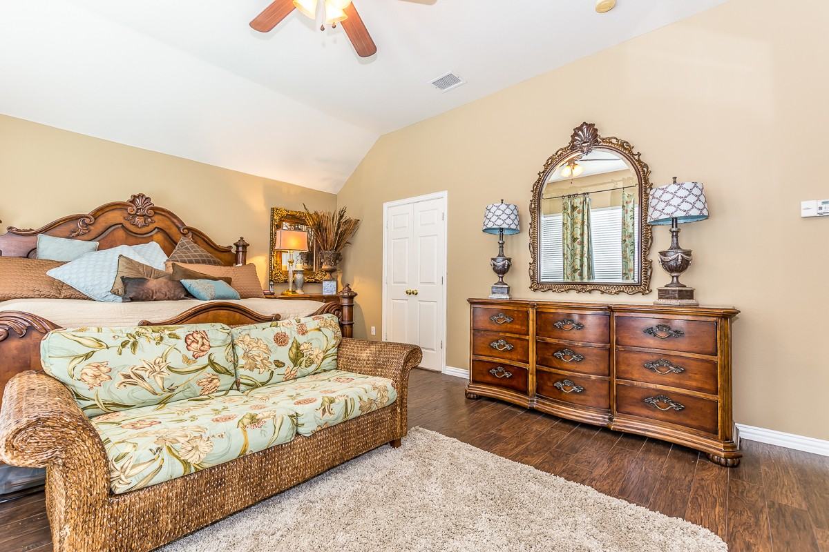 3400 San Patricio Drive - Photo 2 of 7