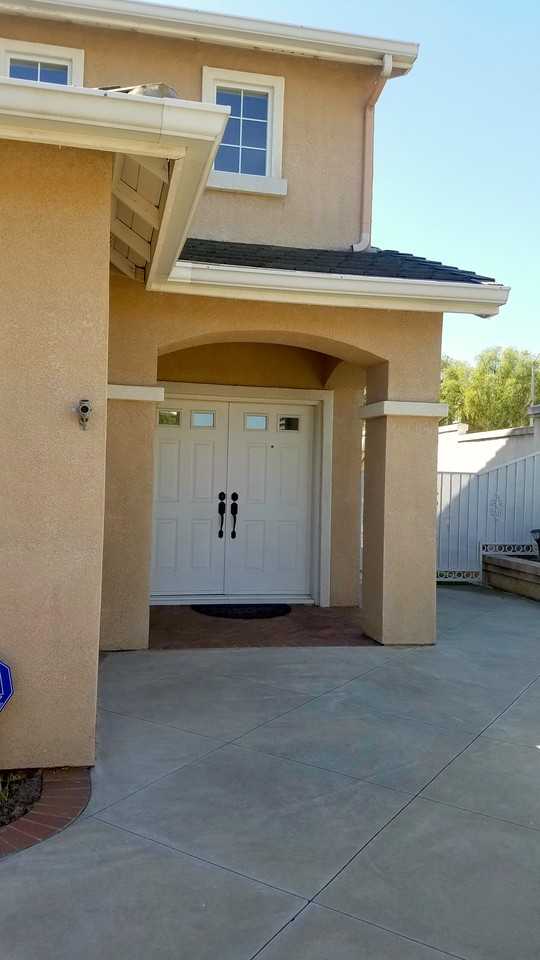 8804 East Crestview Lane - Photo 3 of 45