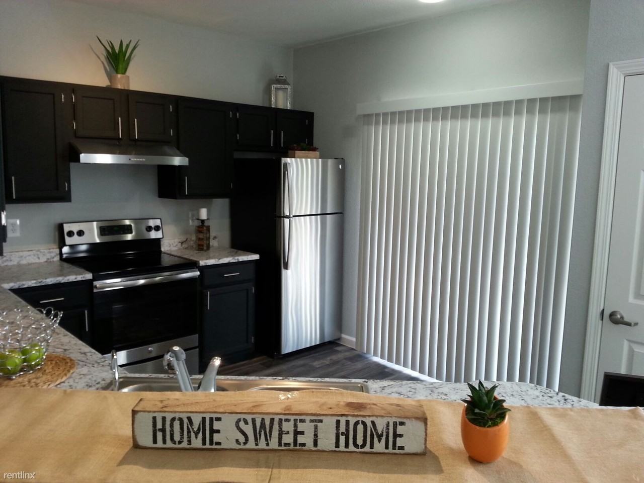 Las Ventanas Apts - Move-in Specials - Photo 2 of 16