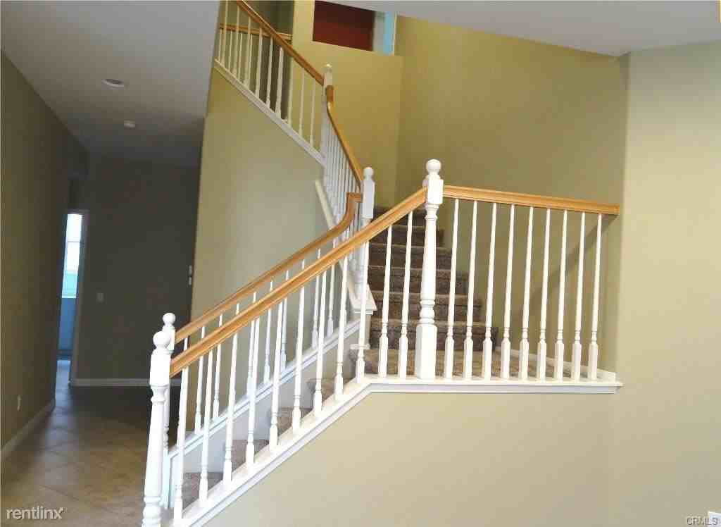 5056 Jade Terrace - Photo 3 of 15