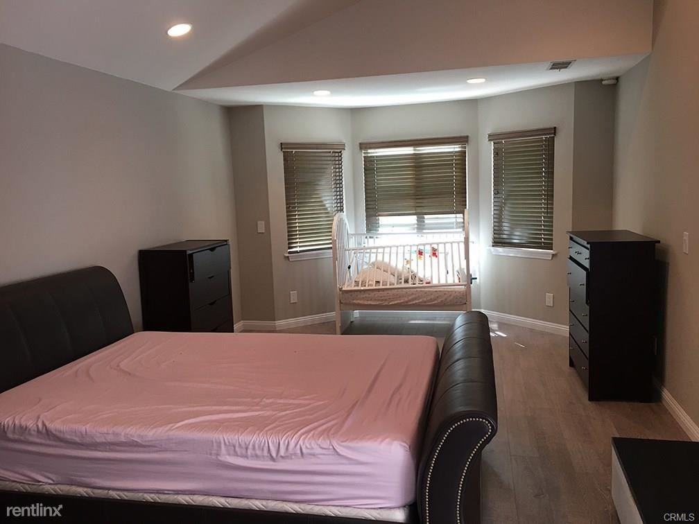 618 Martin Way - Photo 2 of 25