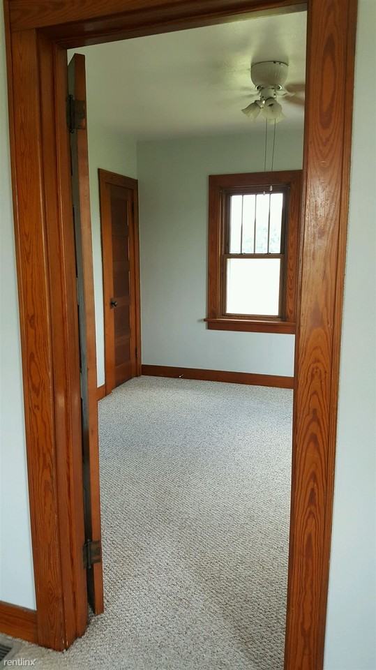 3776 W 300 N - Photo 3 of 6