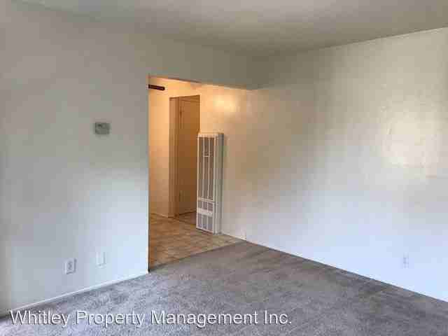 423 & 435 Center Street - Photo 2 of 8