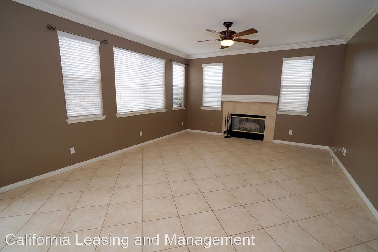 28622 High Ridge Dr - Photo 3 of 17