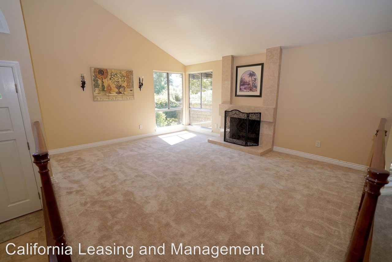 25389 Fortuna Dr - Photo 2 of 18