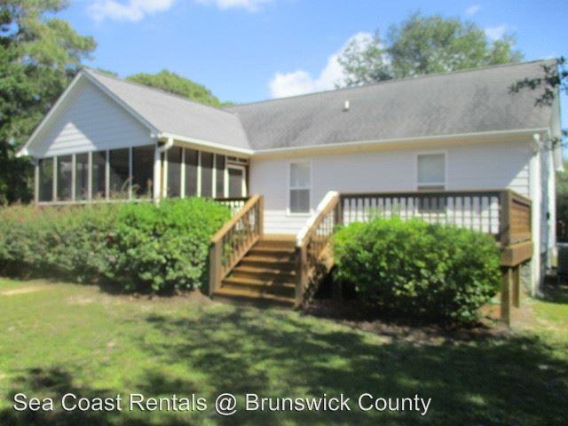 201 NE 57th St - Photo 2 of 15