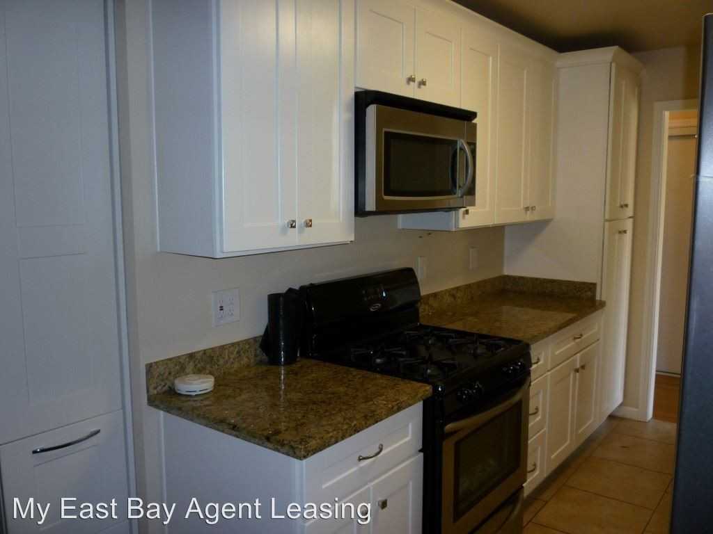 2028 Dublin Dr - Photo 2 of 14