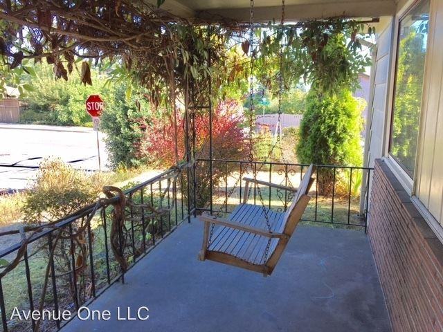 1257 NE 88th St - Photo 3 of 23