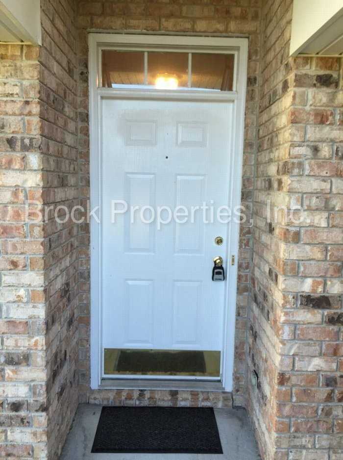 2996 Corsair Dr - Photo 2 of 29