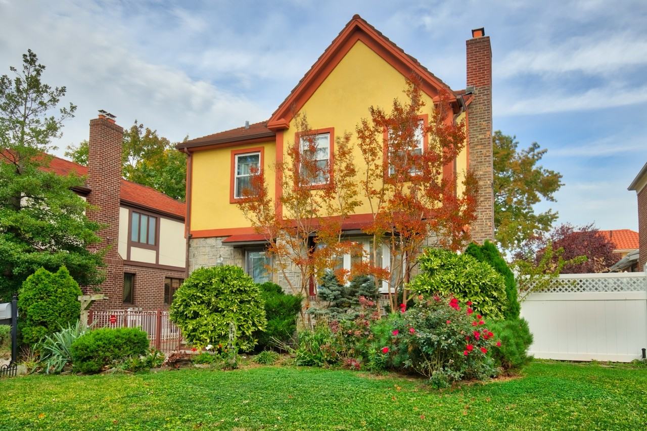 73-67 196th St - Photo 3 of 18