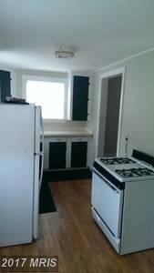 9407 Wall St - Photo 3 of 10
