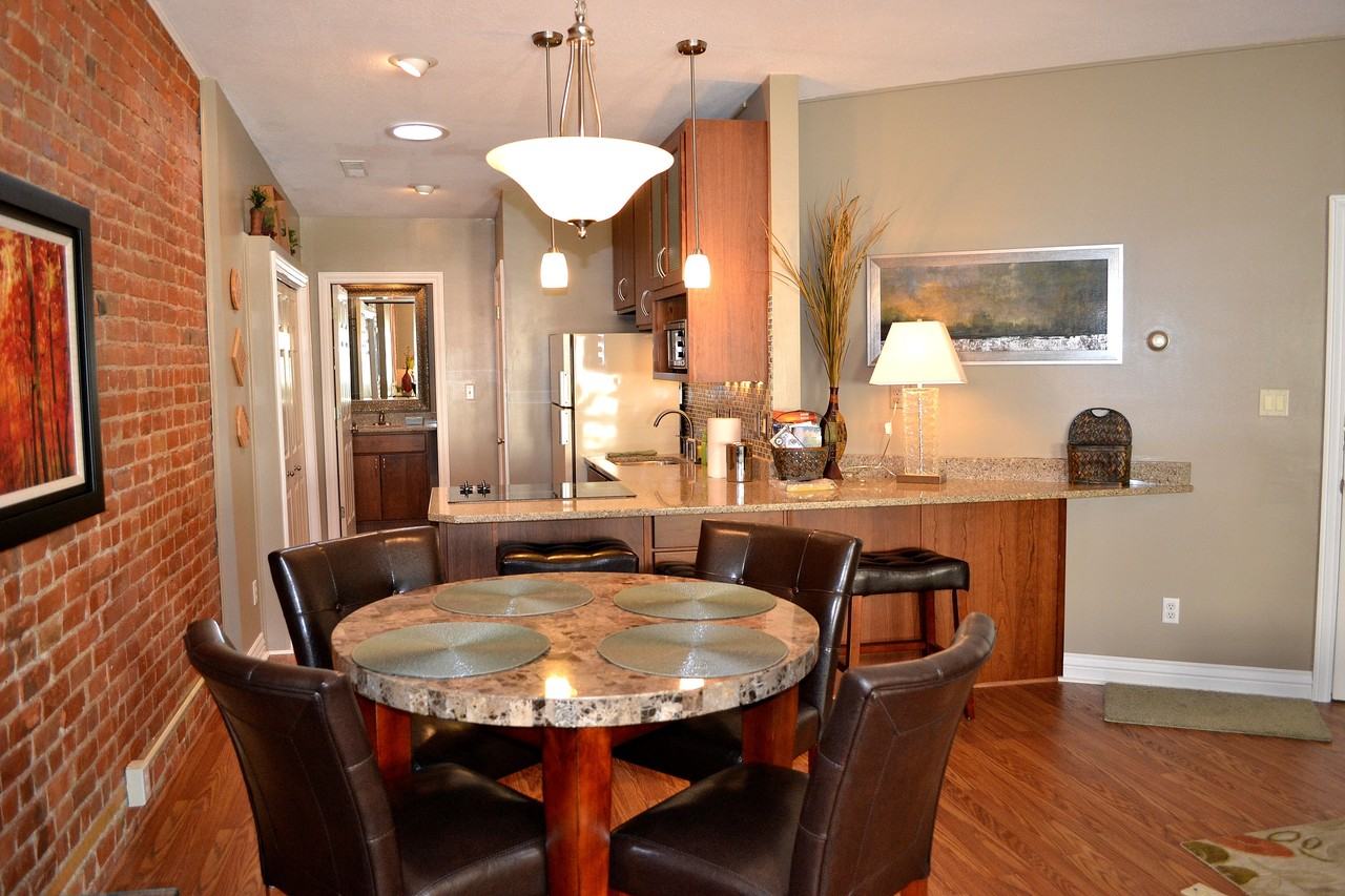 274 25th St - Photo 3 of 12