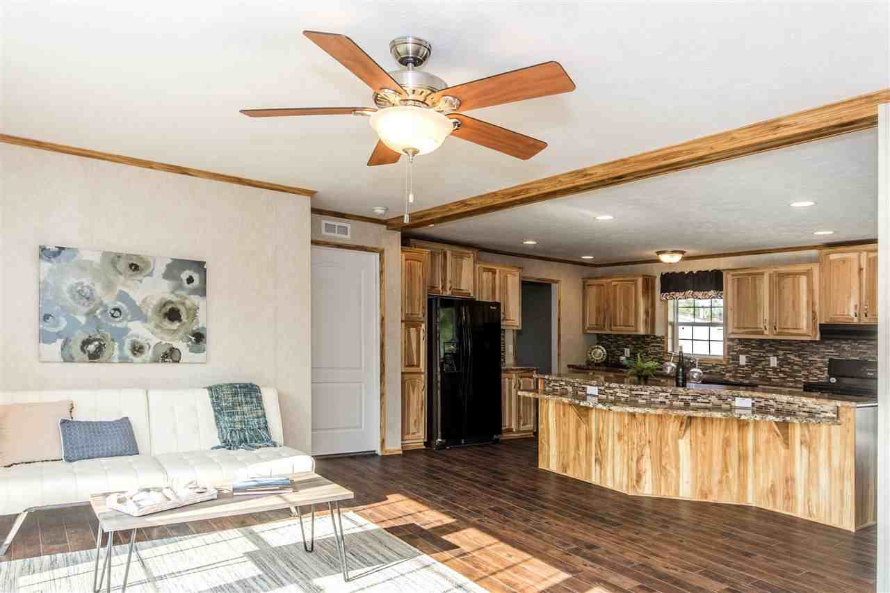 11 Worthley Ave - Photo 3 of 40