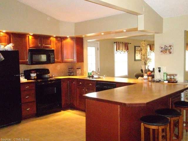 17 Carter Cir - Photo 2 of 14