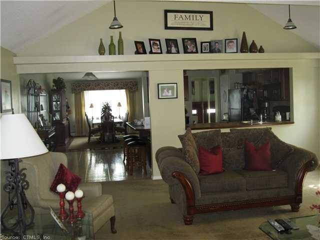 17 Carter Cir - Photo 3 of 14