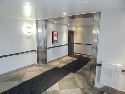 4080 Chemin de la Côte-Sainte-Catherine - Photo 2 of 8