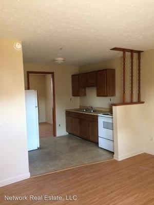 413 Main St - Photo 2 of 5