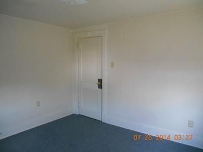 643 Clark Ave - Photo 2 of 9