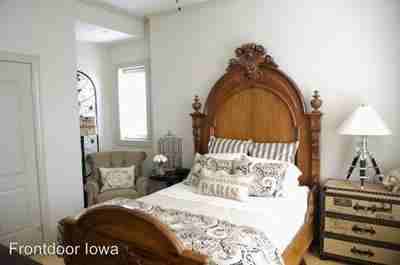 200 E 3rd St - Photo 2 of 4