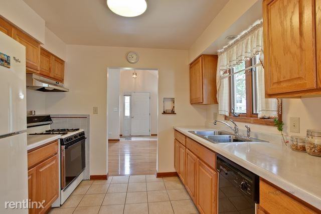 406 Forest Dr - Photo 3 of 19