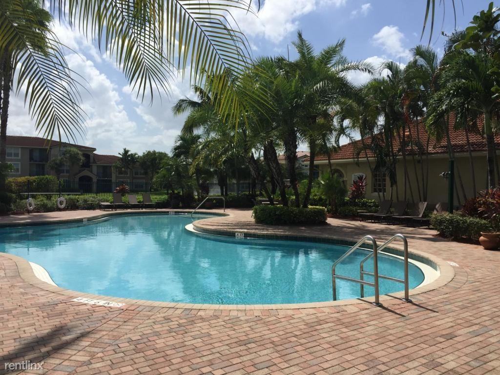 15135 Michelangelo Blvd - Photo 2 of 20