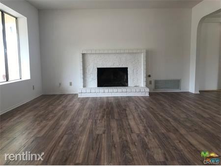 565 W Yorba Rd - Photo 2 of 14