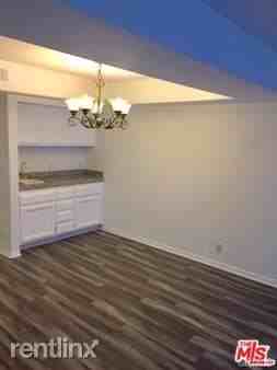 11734 Montana Ave #203