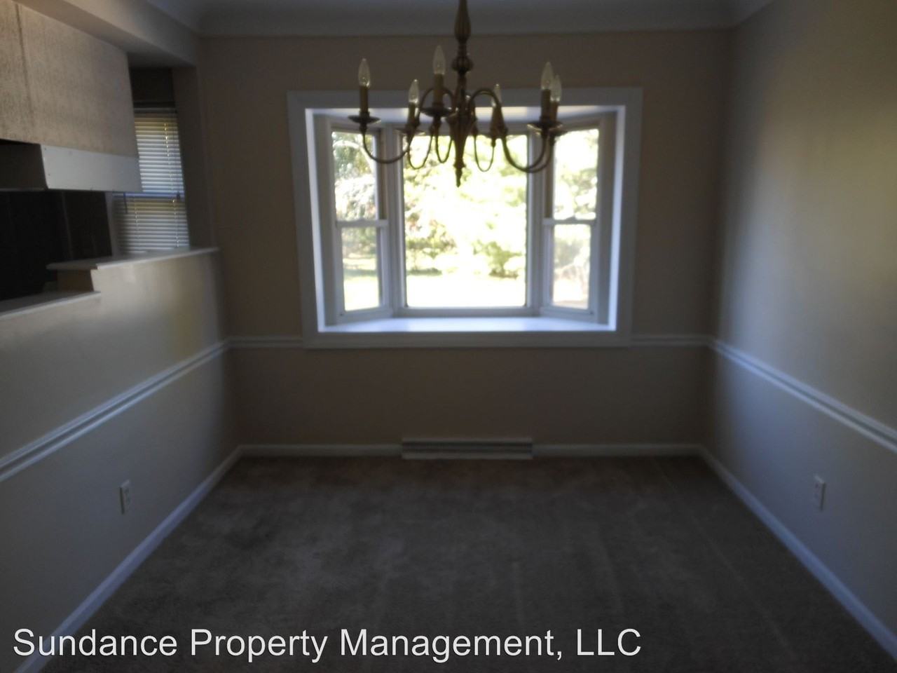 1494 Clovernoll Dr - Photo 3 of 12