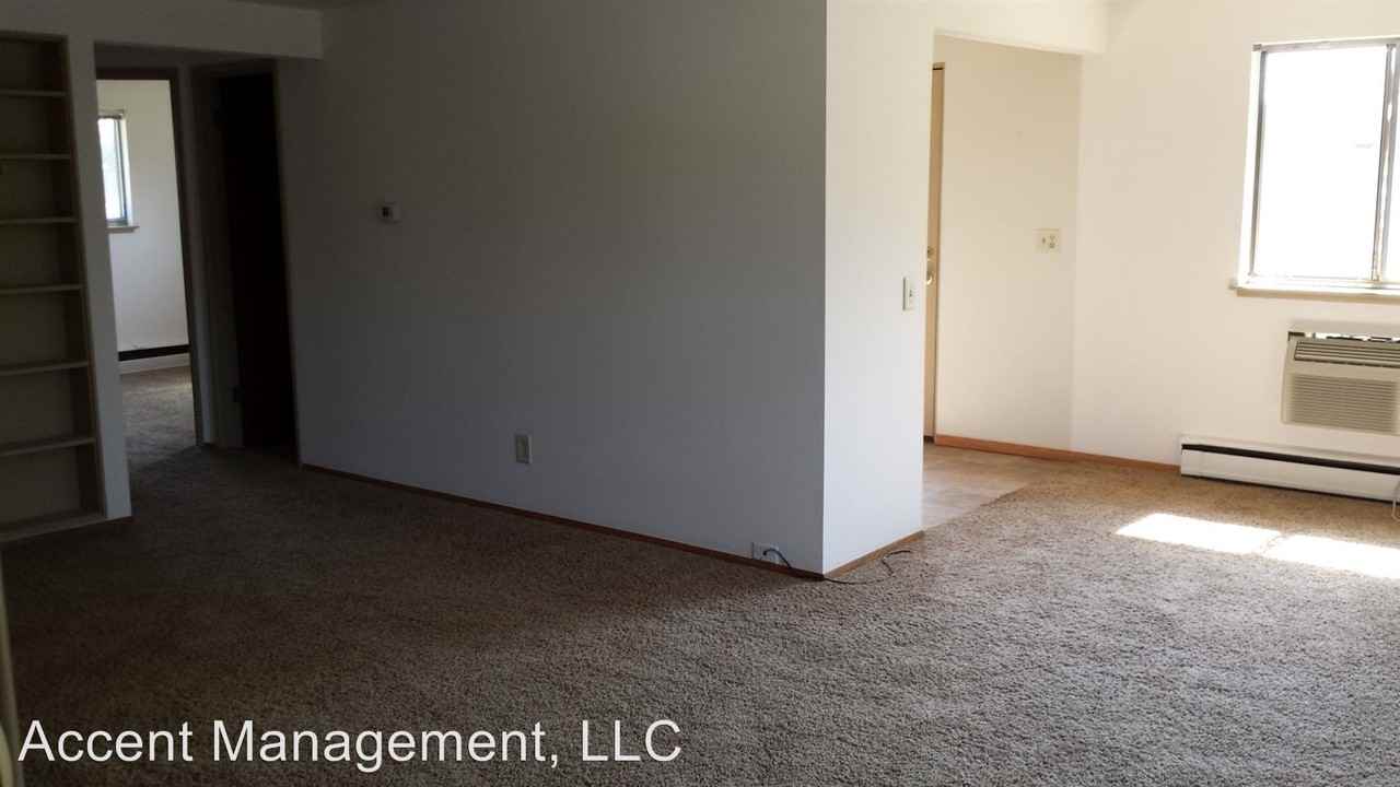 5020 Camden Rd - Photo 3 of 7