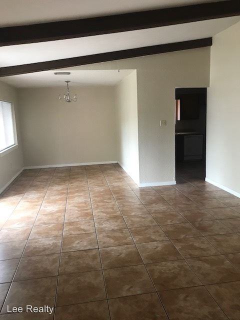 6201 N 30th St - Photo 2 of 4