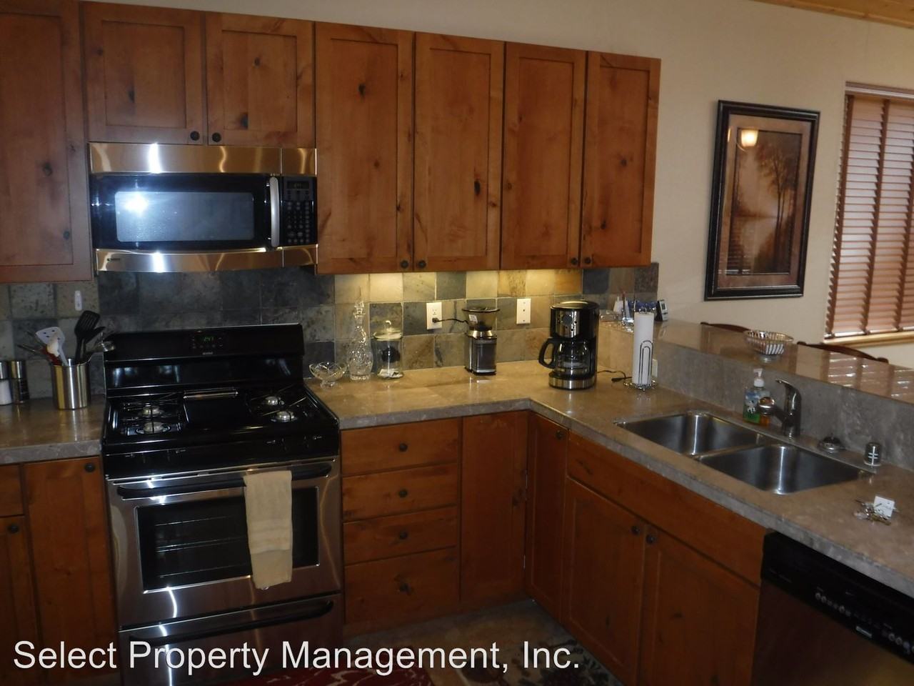 8684 Steelhead Ave - Photo 3 of 9