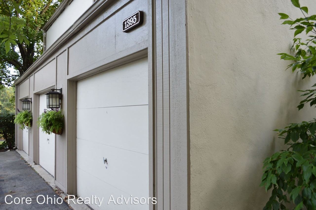 1395 Lake Shore Dr - Photo 3 of 30