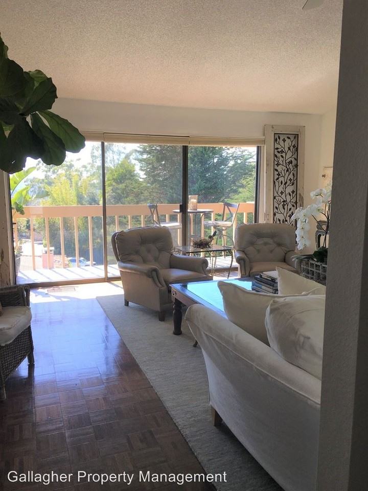 2039 Mission Ridge Rd - Photo 2 of 16