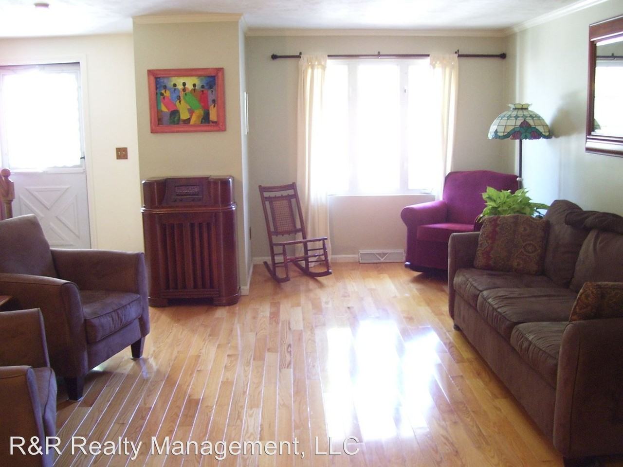 40 Eagle Dr - Photo 2 of 10