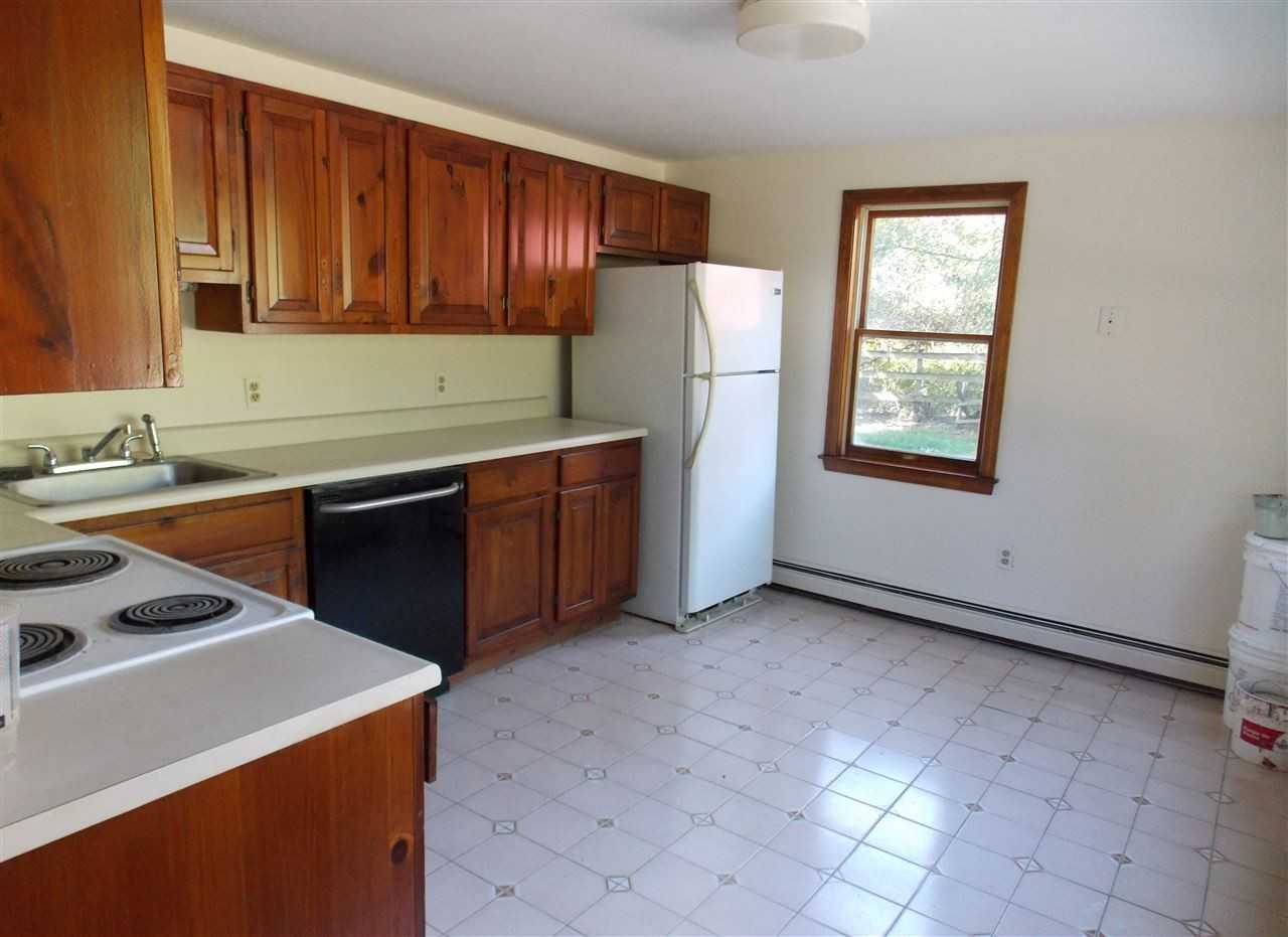 160 Lower Bay Rd - Photo 3 of 6