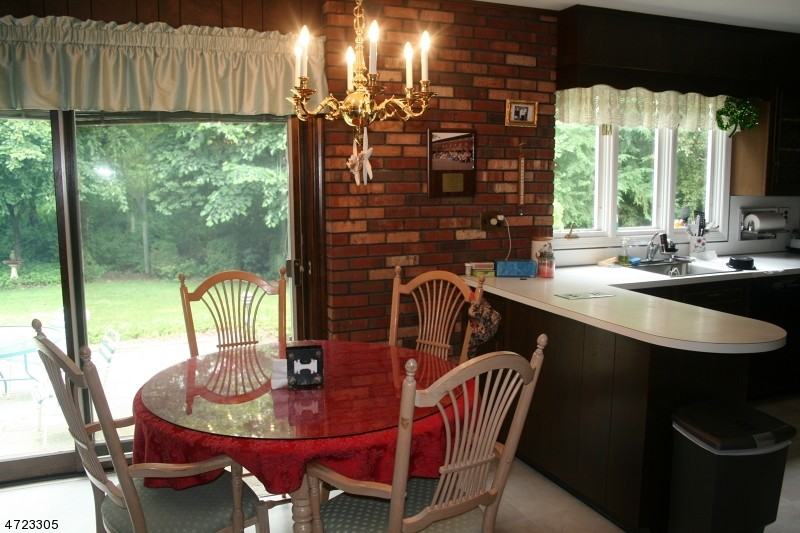 30 Childs Rd - Photo 2 of 11